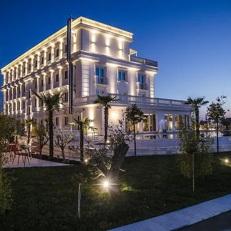 Pascucci Hotel