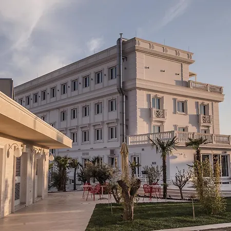 Pascucci Hotel 5*