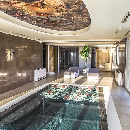 ホテル Pascucci 5*